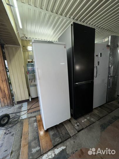 Морозильник Stinol NoFrost