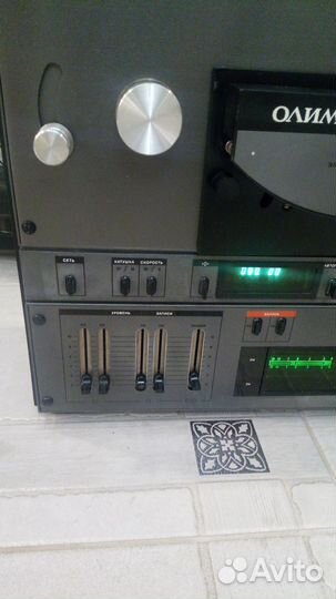 Магнитофон 