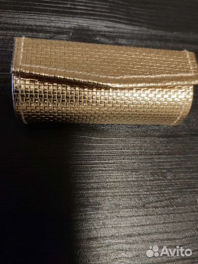 Футляр для помады с зеркалом