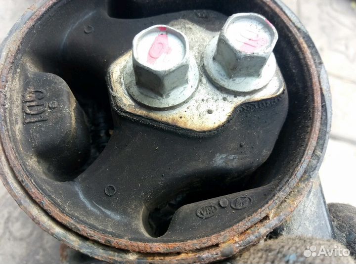 Подушка двигателя киа сид 2015г