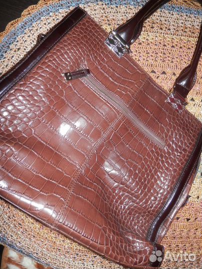 Новая фирменная сумочка