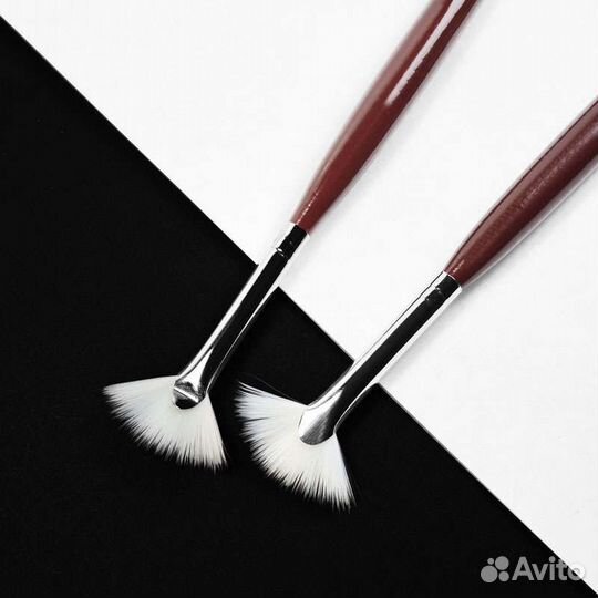 Кисти для маникюра