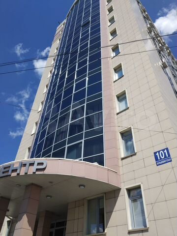 Бизнес-центр на первой линии у Метро, 9129 м²