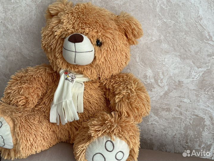 Плюшевый медведь