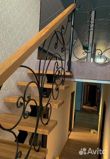 Г-образная лестница