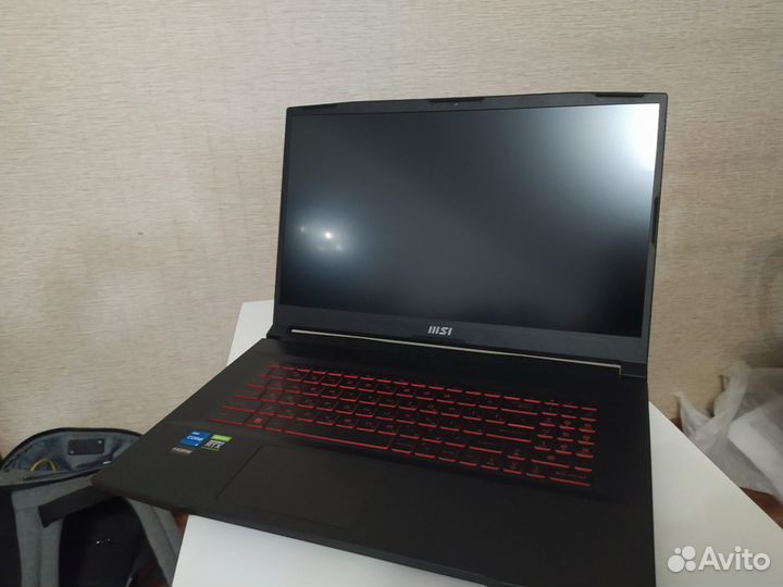 MSI Katana GF76 12UC-258RU. Новый