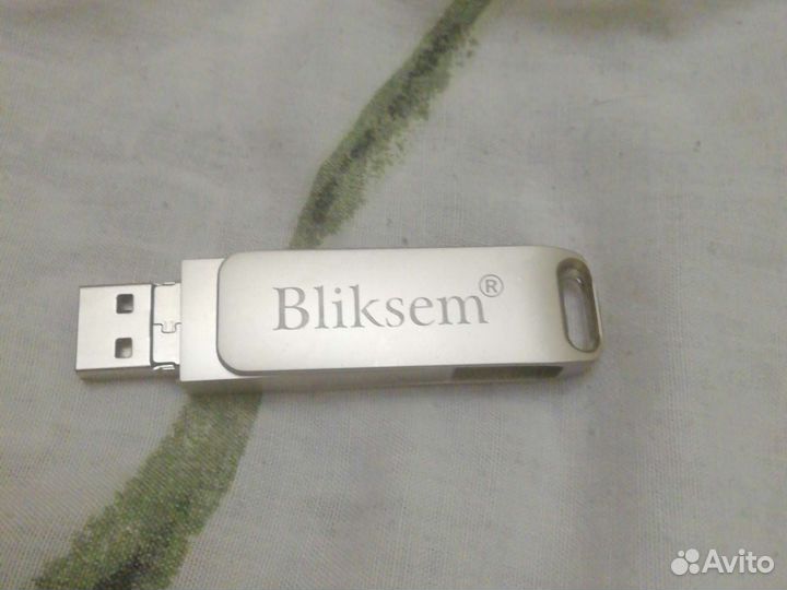 Usb флешка Bliksem 64 гб и зеленая 16гб