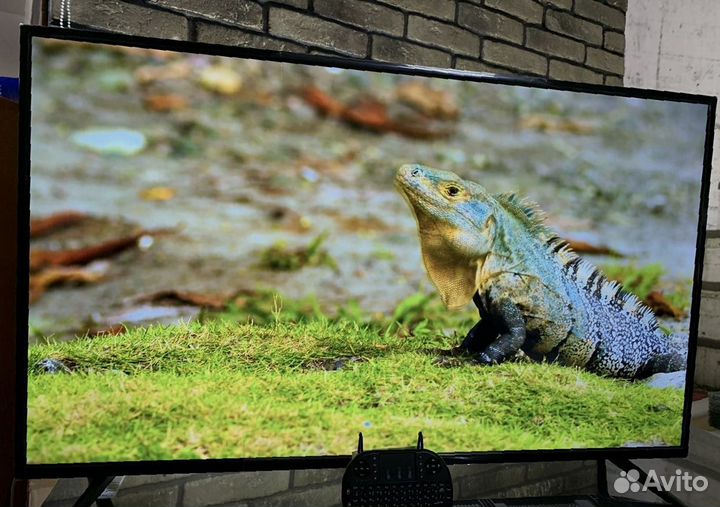 Телевизор 43 4K Ultra HD SMART настроен+джойстик