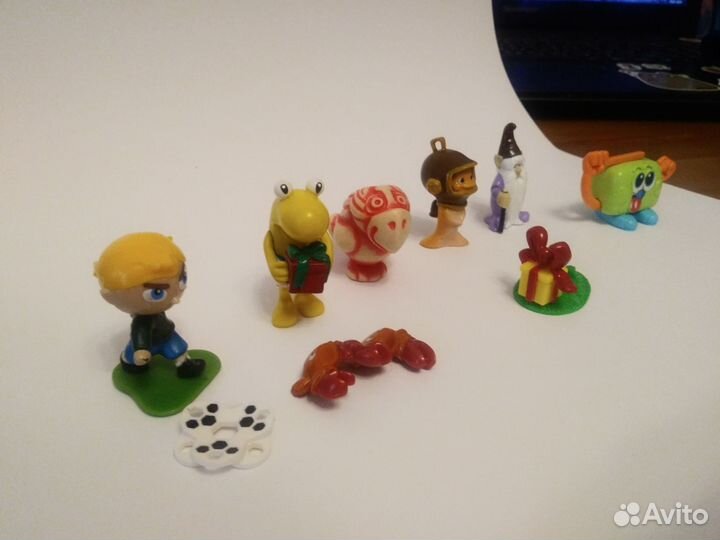 Киндер-сюрприз игрушки