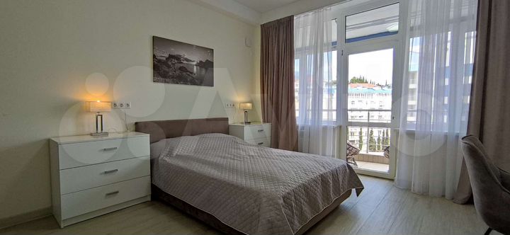 2-к. квартира, 90 м², 9/12 эт.