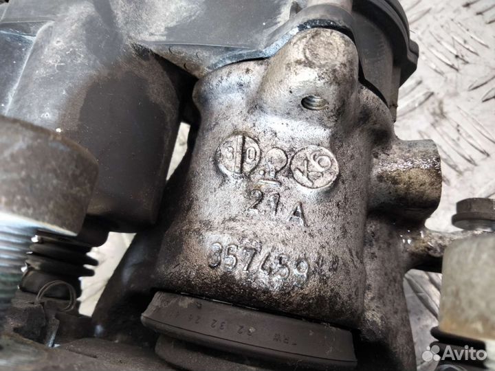 Суппорт задний левый Renault Megane IV