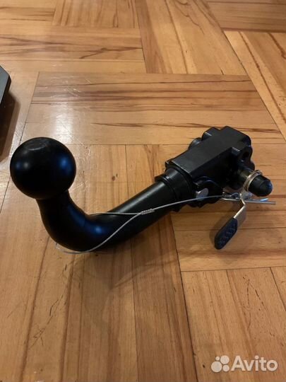 Фаркоп Auto Hak Toyota LC200/Lexus lx