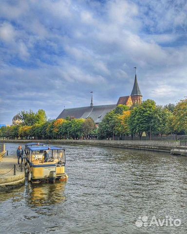 Обзорно историческая экскурсия на катере по реке