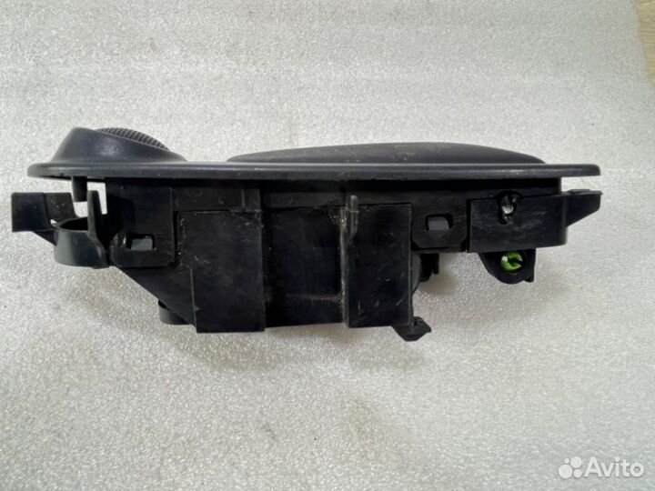 Ручка двери правая Chevrolet Lacetti седан F16D3