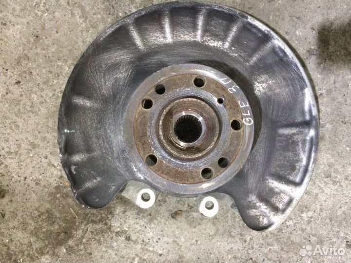 Задняя цапфа Mercedes GLE W166