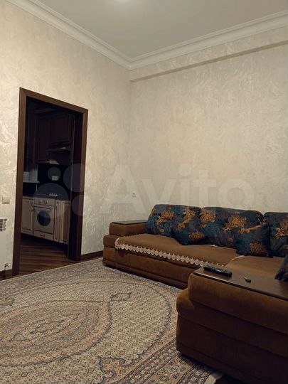 2-к. квартира, 42 м², 1/9 эт.