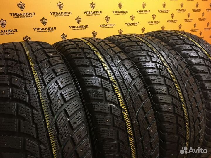 Kumho I'Zen RV Stud KC16 235/65 R17 108Q