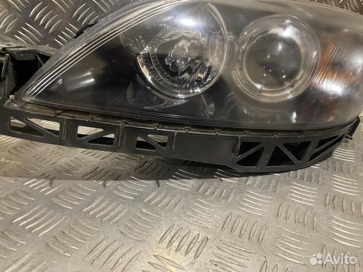 Фара левая Mazda 3 BK