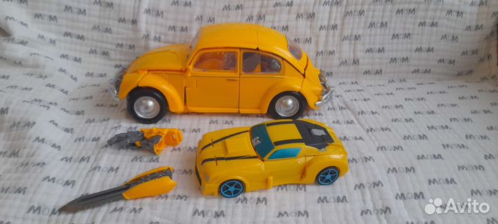 Bumblebee 2шт+оптимуспрайм