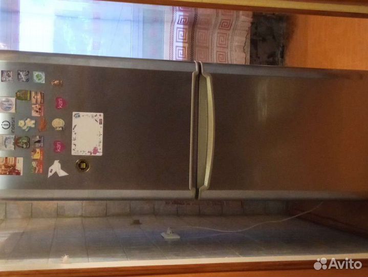 Продам холодильник indesit 2-х камерный