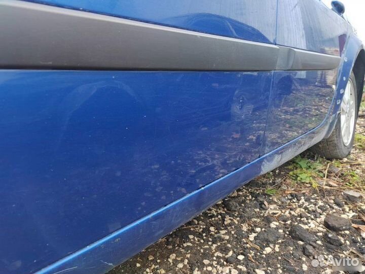 Дверь передняя левая Renault Megane 2 1.4