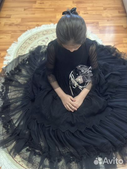 Роскошное платье для девочки