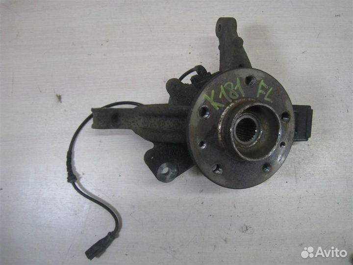 Кулак передний левый Renault Scenic 3 (JZ) 2010