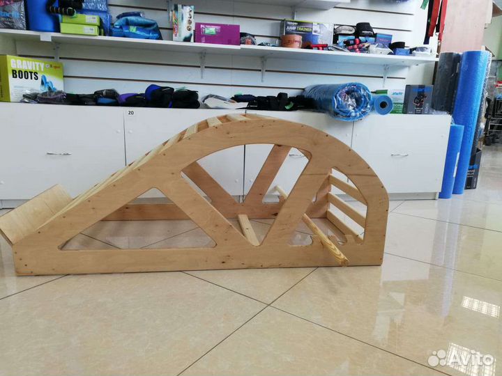 Вапарита-дандасана скамья для растяжки спины