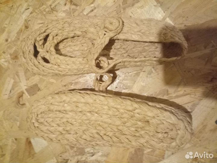 Тапочки плетеные