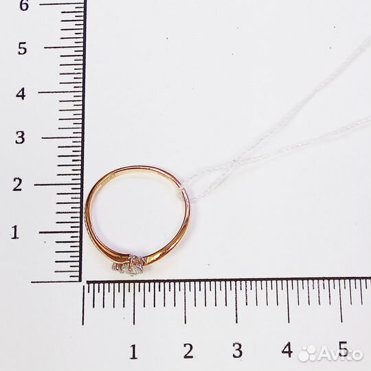 Золотое кольцо с камнем 16р