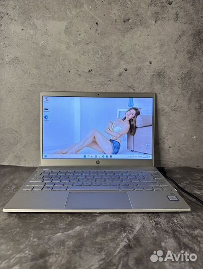 Hp Pavilion i3-8145U / SSD / FullHD IPS