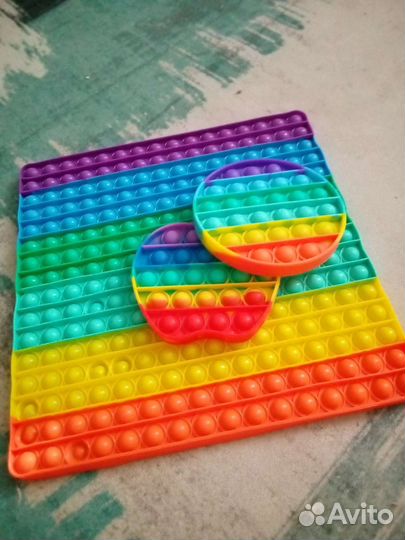 3 поп ита: бол. квадрат., мал. круг и яблоко