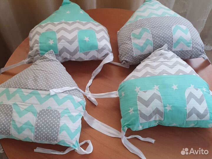 Подушка-на детскую кроватку