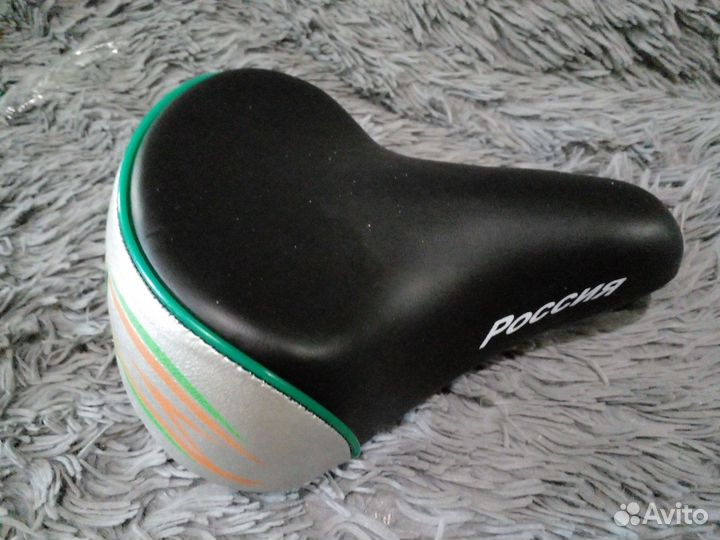 Седло вело новое широкое на пружинах и узкое