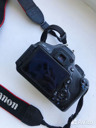 Зеркальный фотоаппарат canon 600d