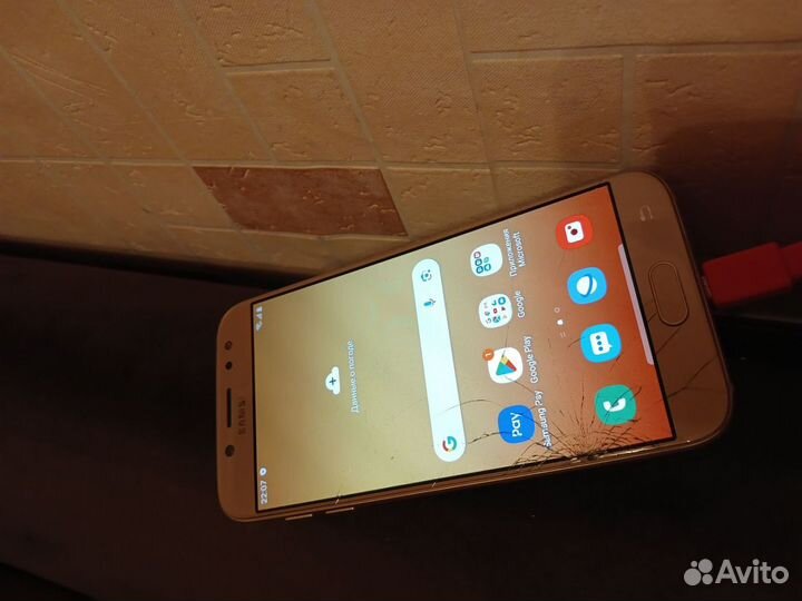 Samsung Galaxy J5 (2016), 2/16 ГБ
