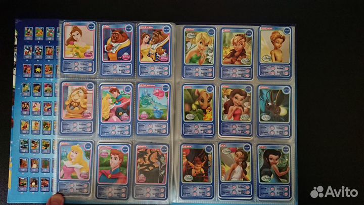 Французский альбом с карточками героев Disney