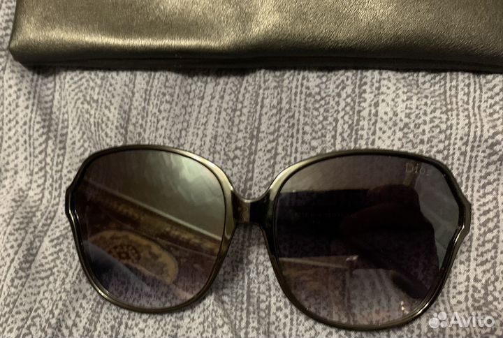 Солнечные очки женские dior