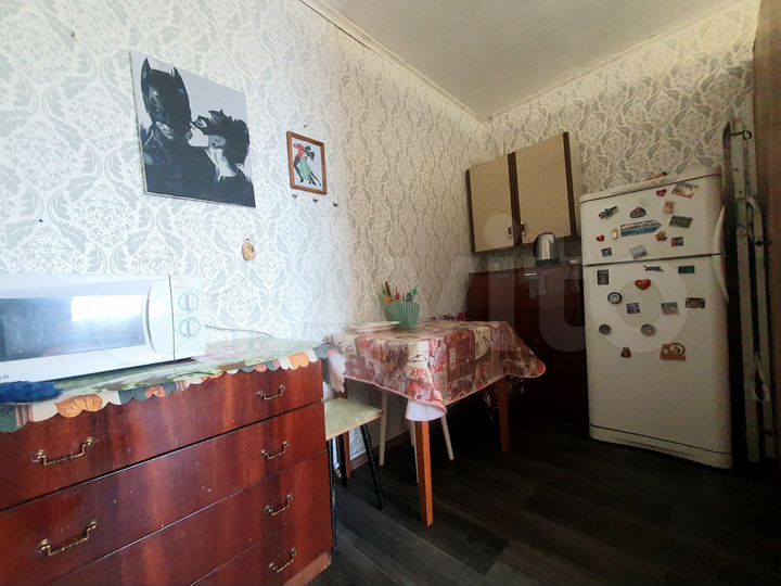 Комната 17 м² в 4-к., 9/9 эт.