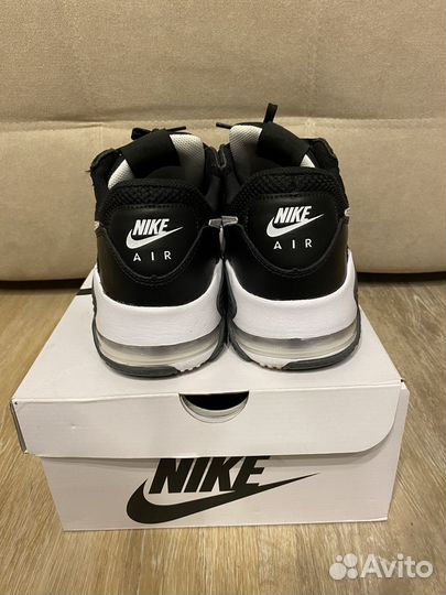 Кроссовки nike