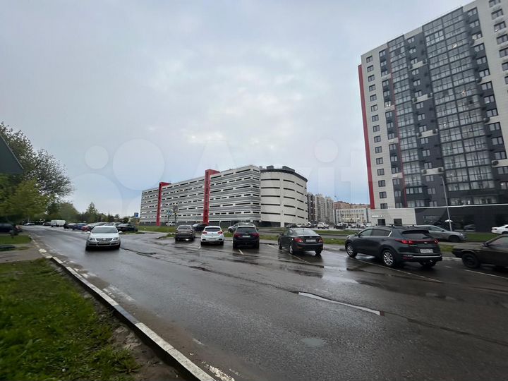 Машиноместо, 13 м²