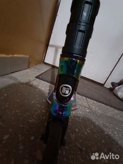 Трюковой самокат Hope H4 в бензиновом цвете