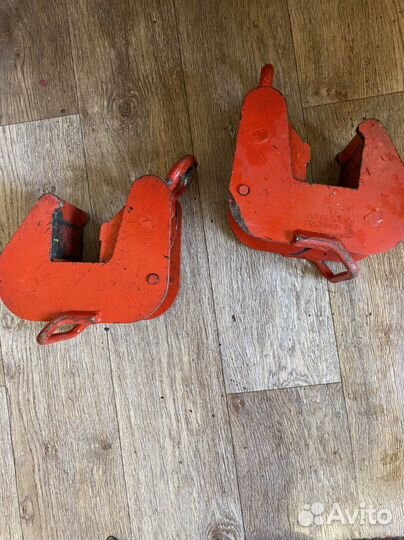 Захват для опалубки, в наличии 2