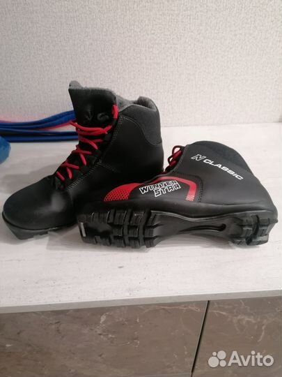 Лыжные ботинки 42 размер. Крепление NNN, SNS