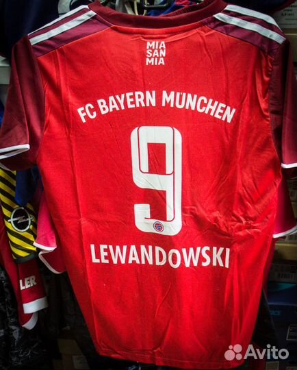 Футбольная форма Бавария Левандовски Новая