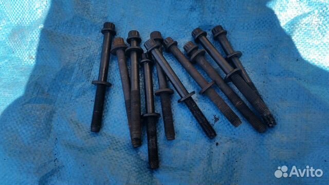 Болт гбц 4D68