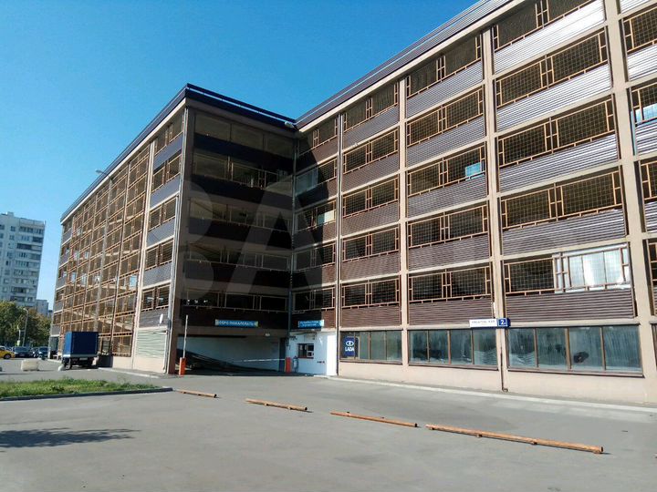 Машиноместо, 14 м²