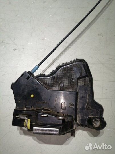 Замок двери Toyota Camry XV40