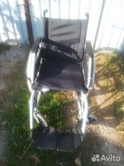 Инвалидное кресло-каталка