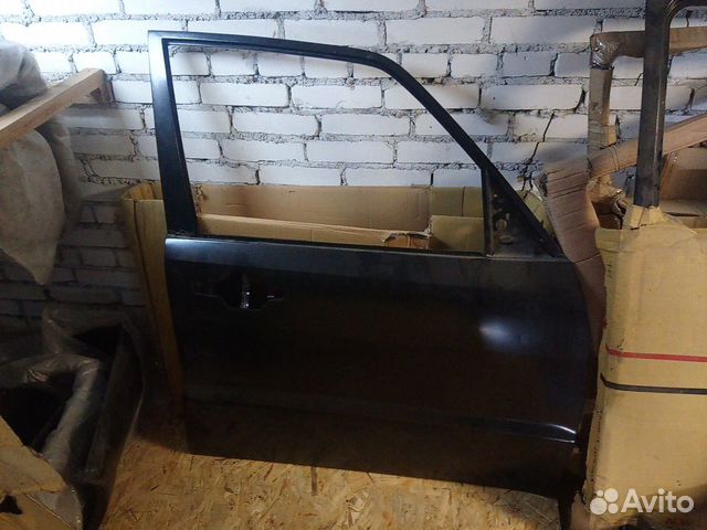 Дверь передняя правая Pajero 3 (1999-2006)